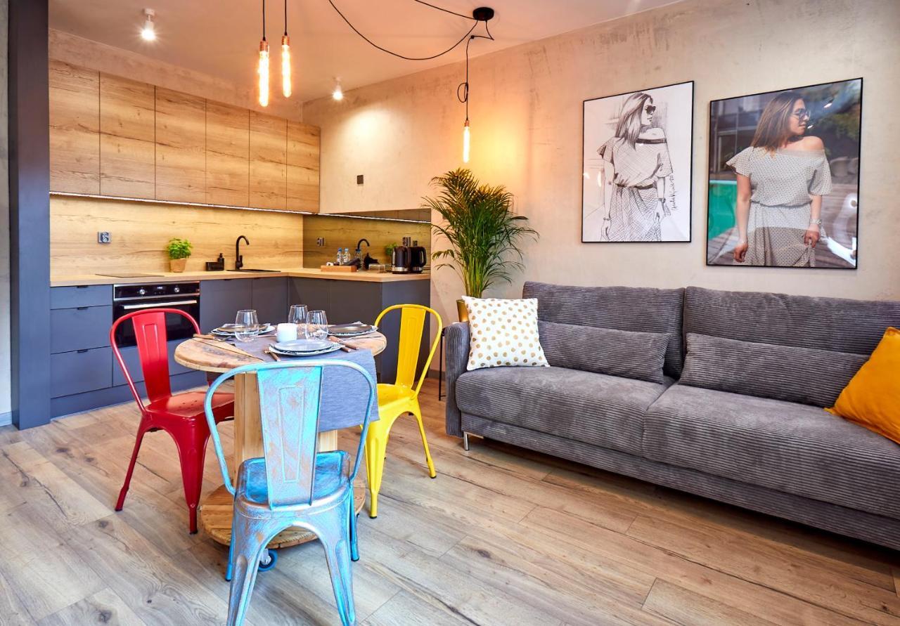 Art House Apartment *