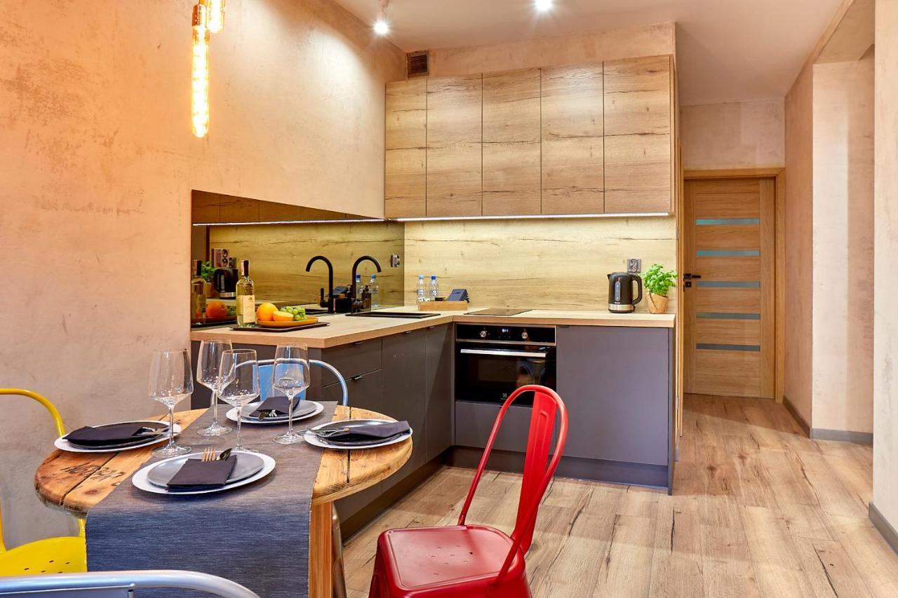 Apartment Art House