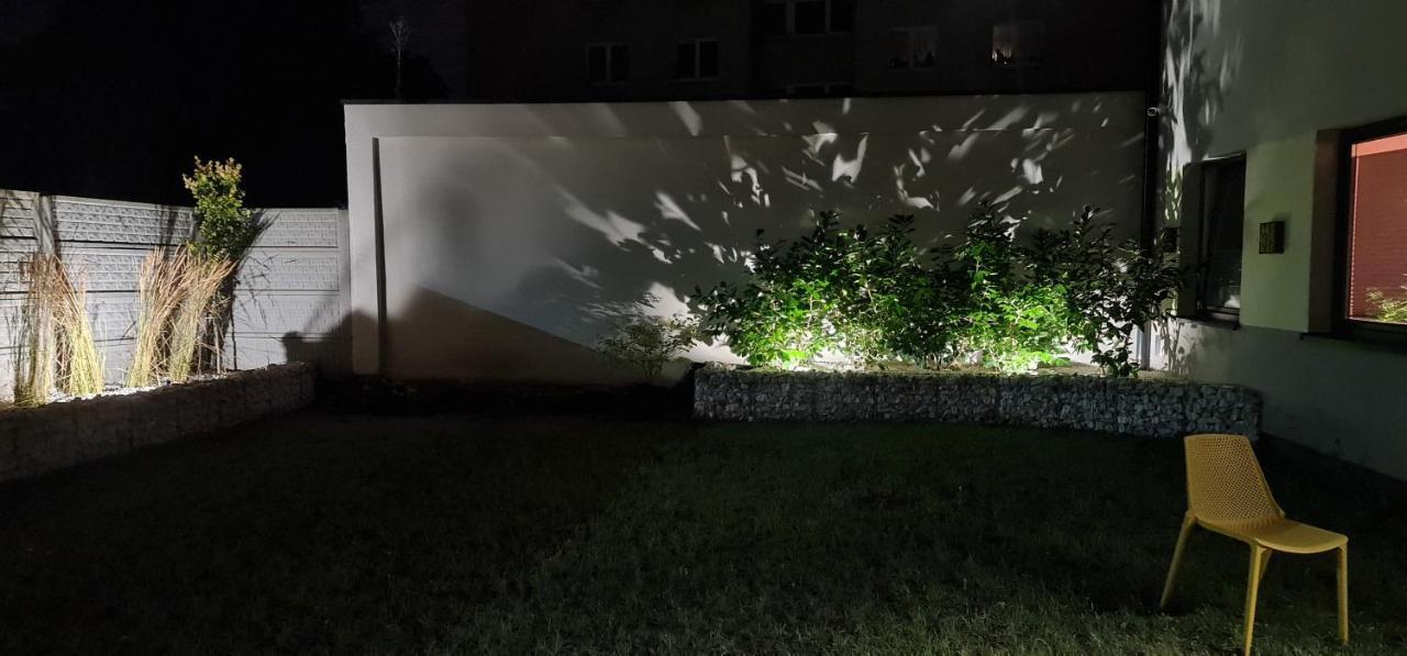 Apartment Art House